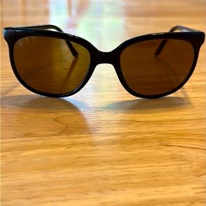 Vintage 1980s Vuarnet polarized glasses. Black.